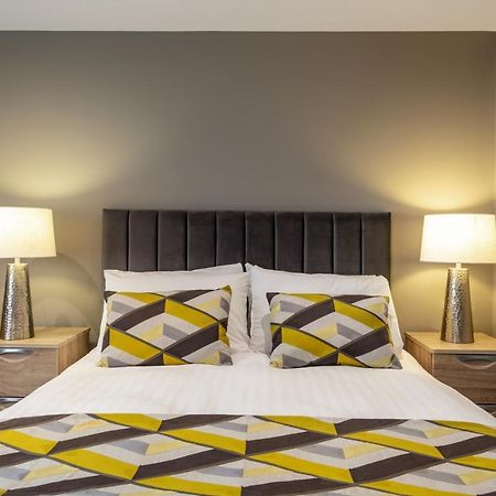 Roydon Marina Village Hotel Esterno foto